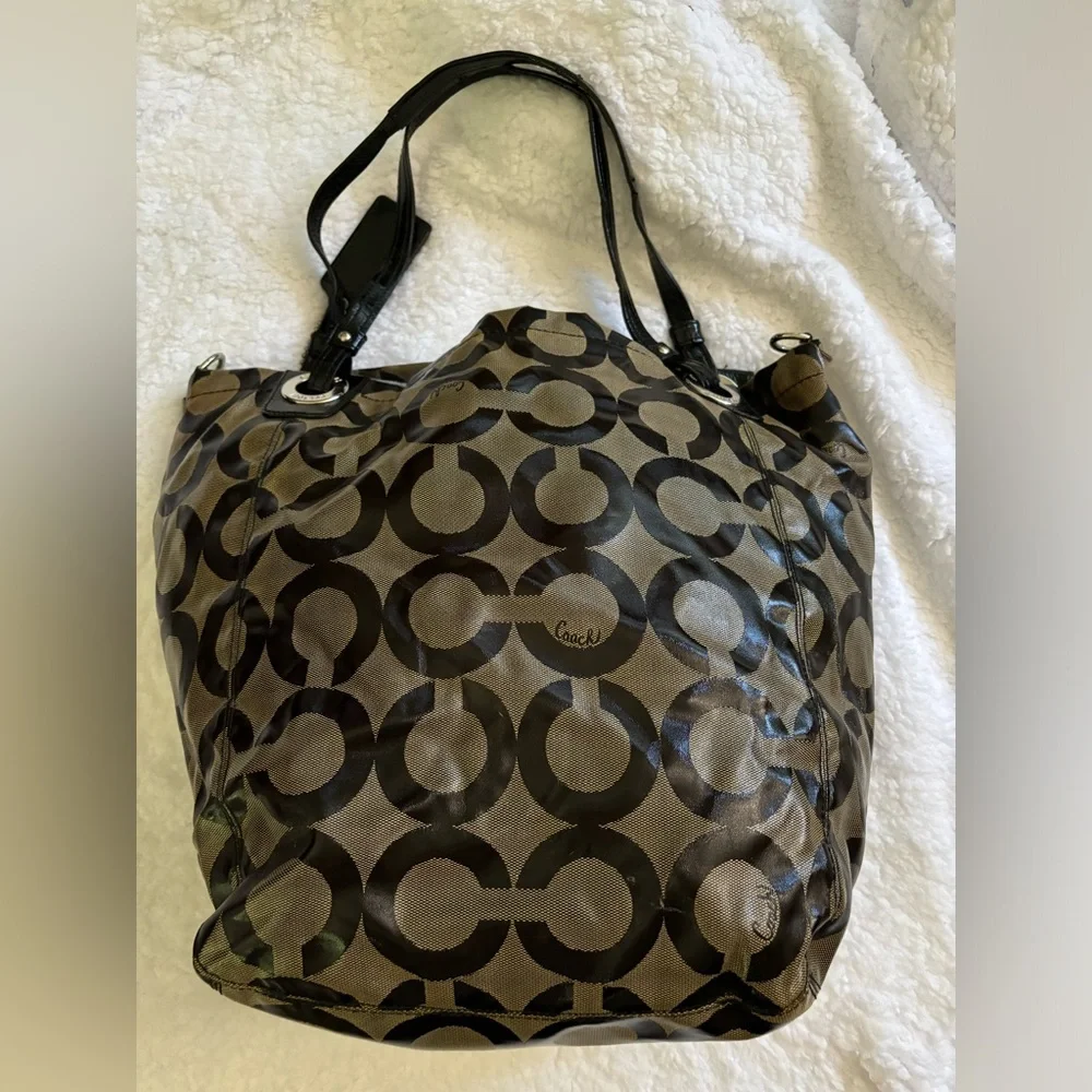 Opt Art Signature Coach Tote - Picture 5 of 13